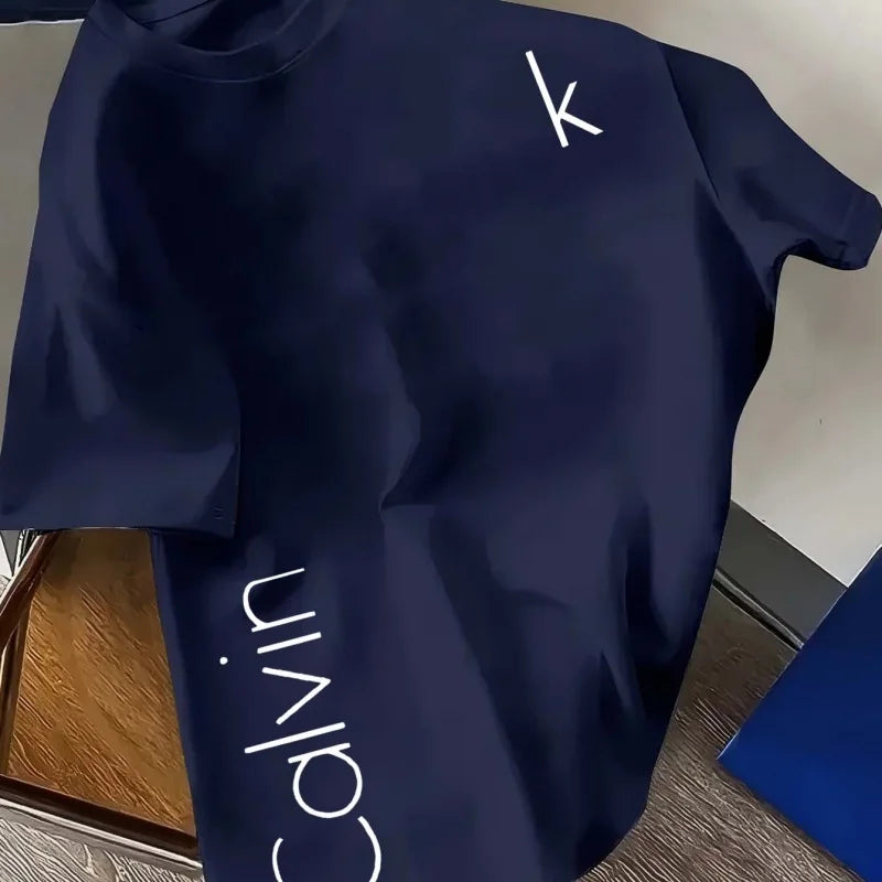 Camiseta CK Mesh com Estampa Criativa – Verão 2025